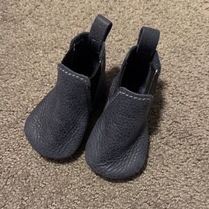 Freshly Picked baby moccasin Chelsea boot style Navy size 1